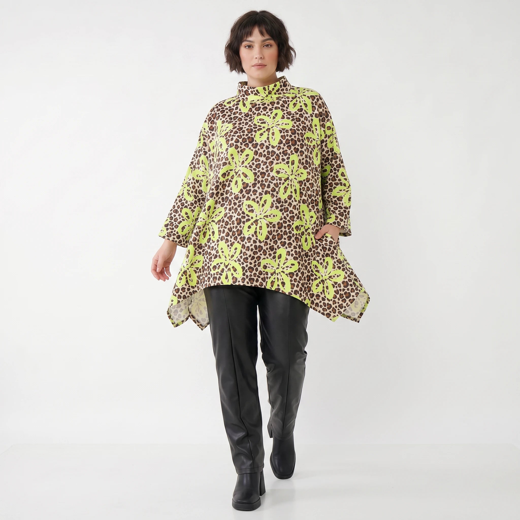 A-Form Bigshirt von AKH Fashion aus Baumwolle, 1514.07123, Beige/Braun/Neongrün, Leopard