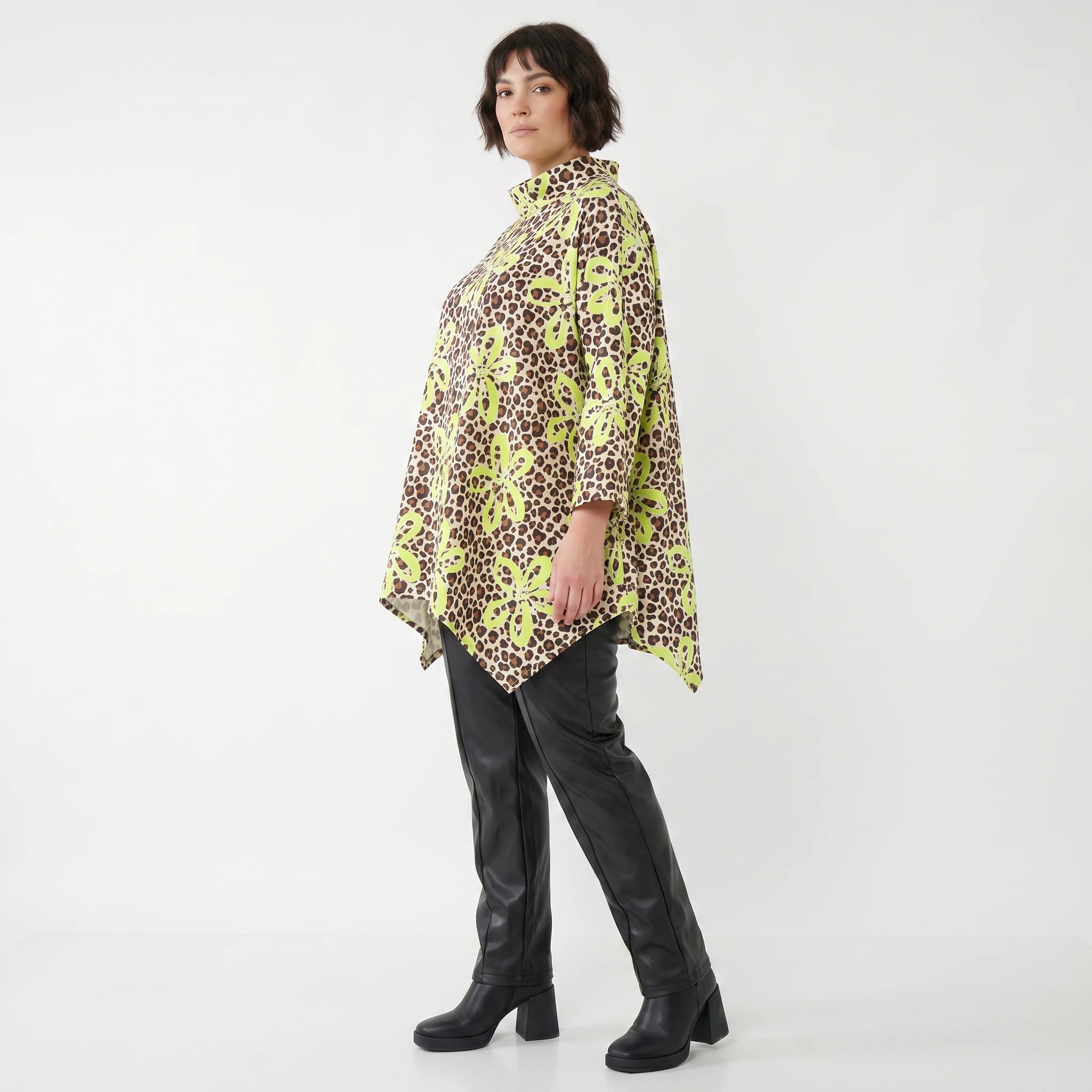 A-Form Bigshirt von AKH Fashion aus Baumwolle, 1514.07123, Beige/Braun/Neongrün, Leopard