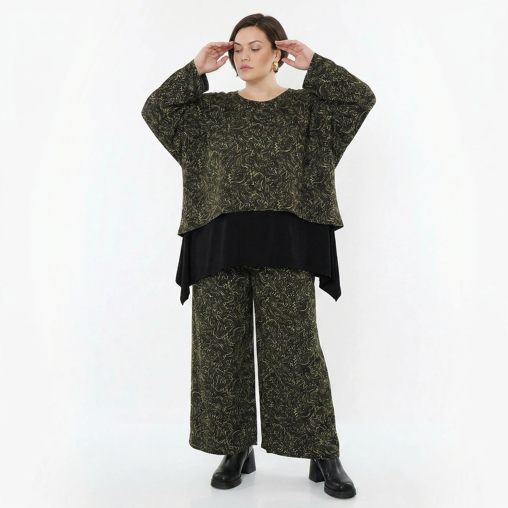 AKH Fashion Überwurf in kastiger Form, aus Materialmix, 1516.06048, Schwarz/Neongrün/Cognac