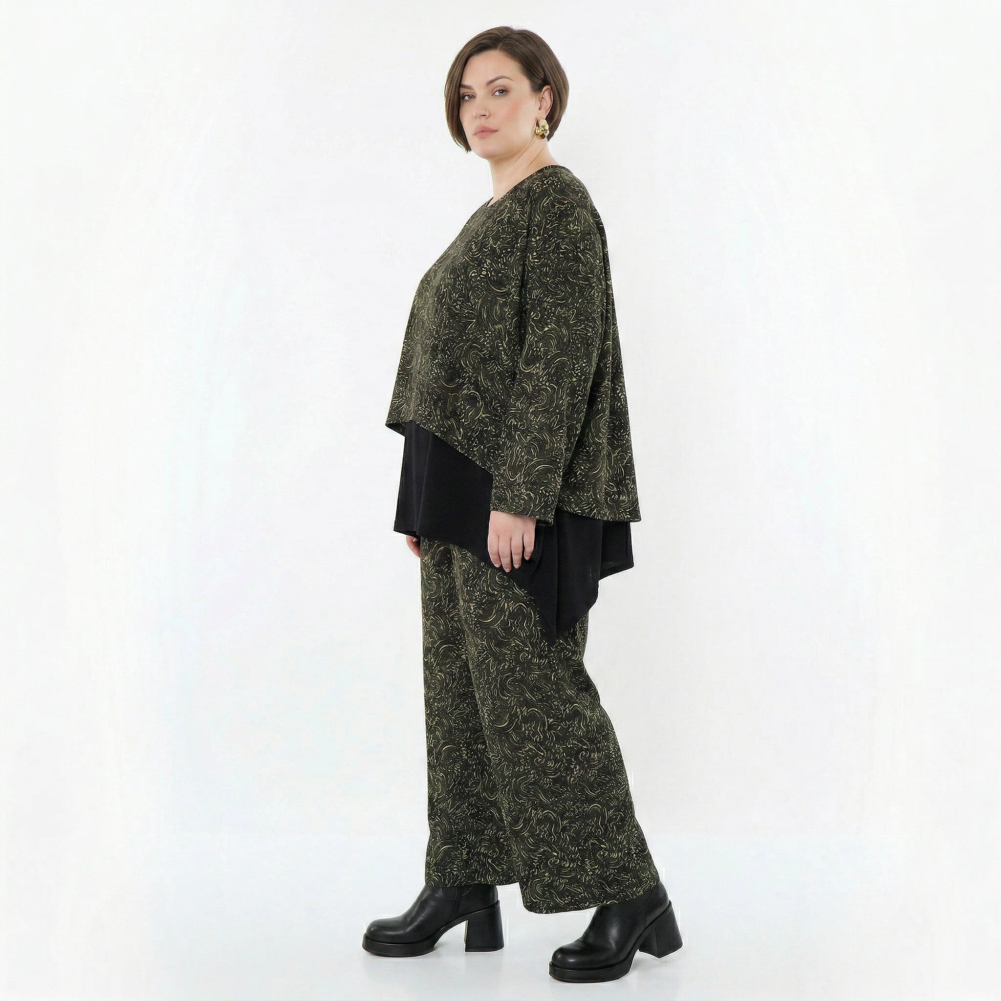 AKH Fashion Überwurf in kastiger Form, aus Materialmix, 1516.06048, Schwarz/Neongrün/Cognac