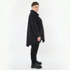 Asymmetrisches Jacquardshirt in Schwarz Violett Grau mit Rollkragen und Kringelmuster