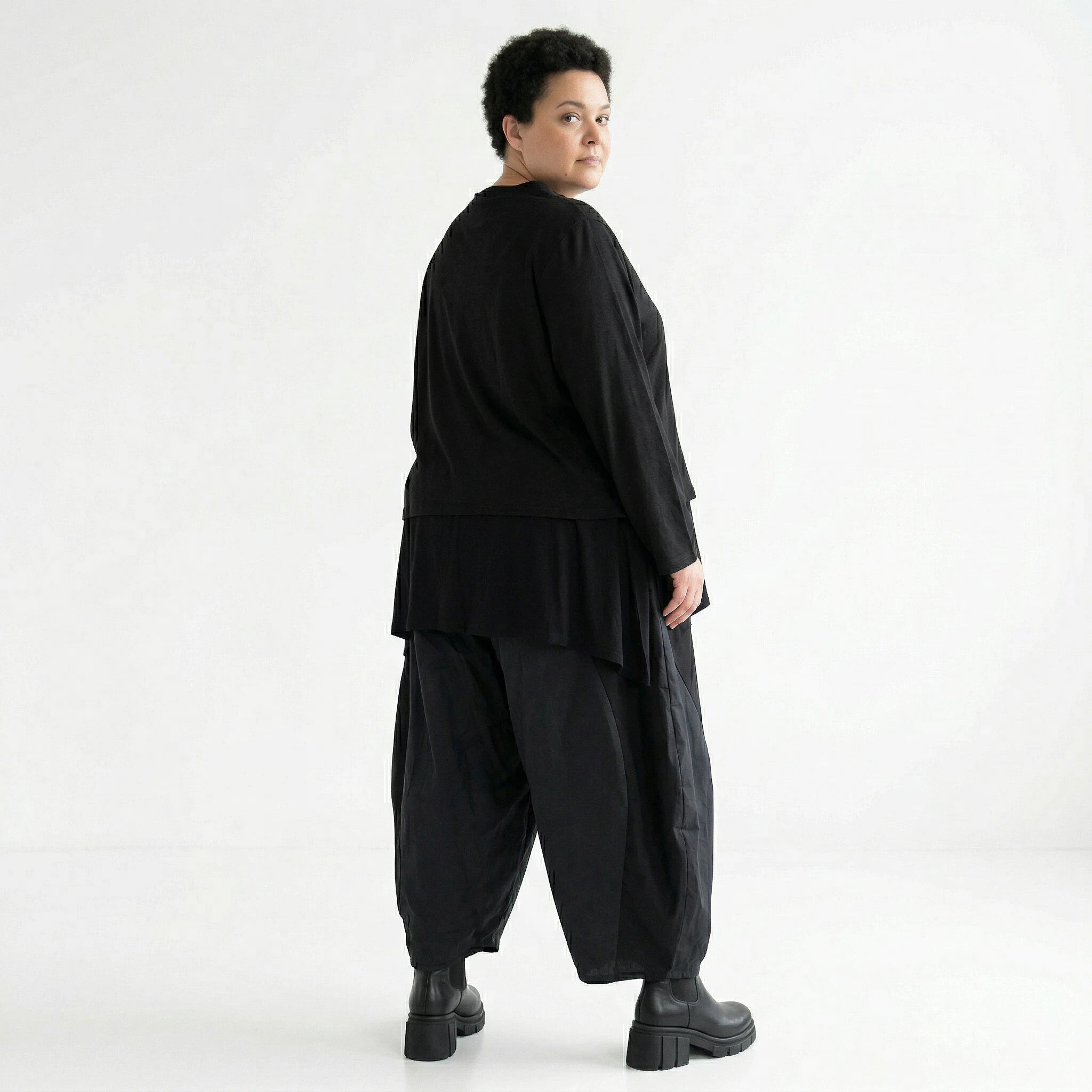 AKH Premium Jacke in gerader Form, aus Viskose, P1008.7006, Schwarz, Ausgefallen, Zeitlos