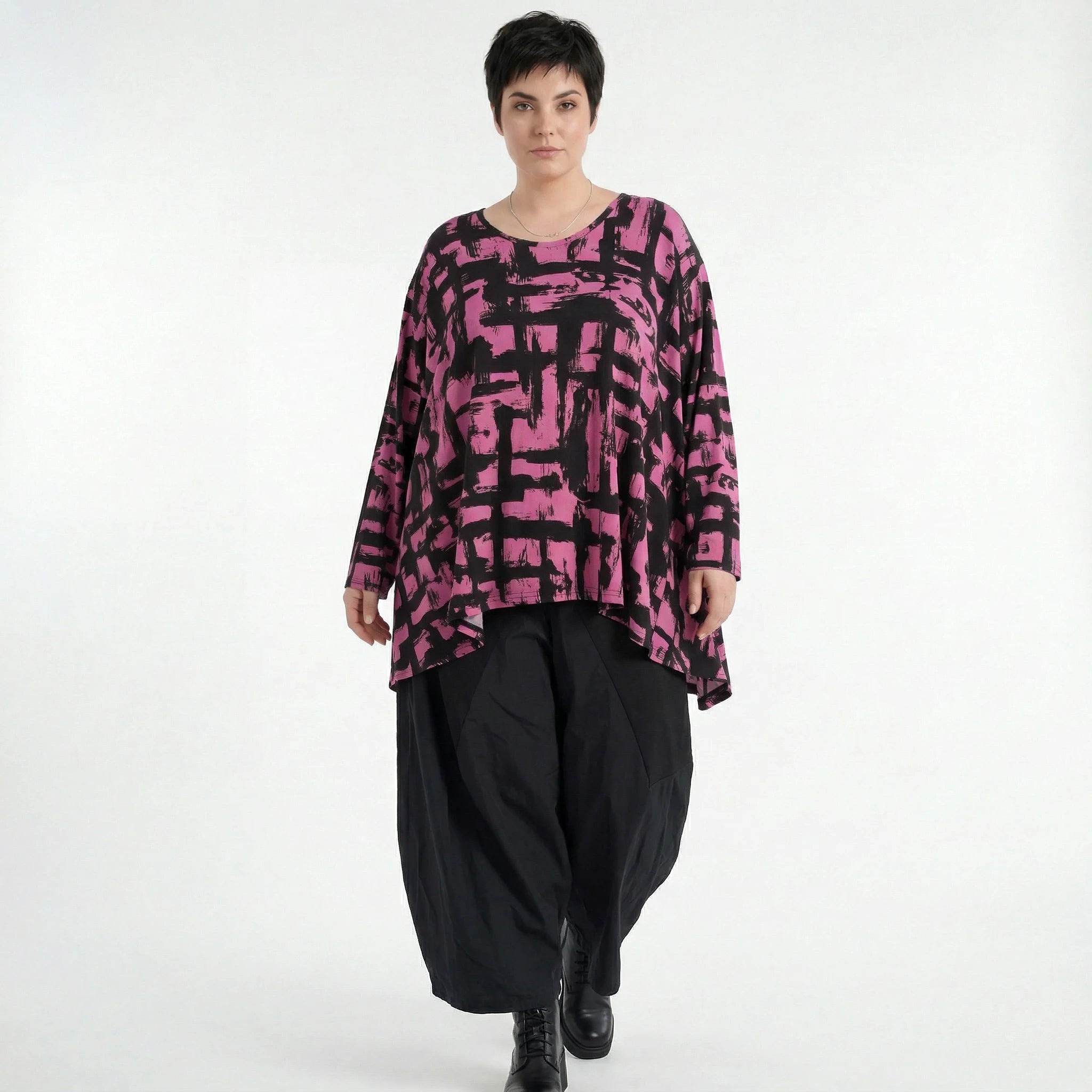 A-Form Bigshirt von AKH Fashion aus Viskose, 1519.02593, Fuchsia/Schwarz, Pinselstrich