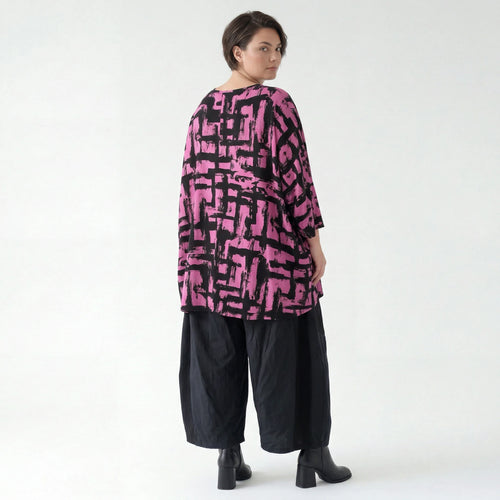 Jersey Bigshirt in fuchsiaschwarz mit Pinselstrichmuster A-Form Langarm Rundhals Taschen