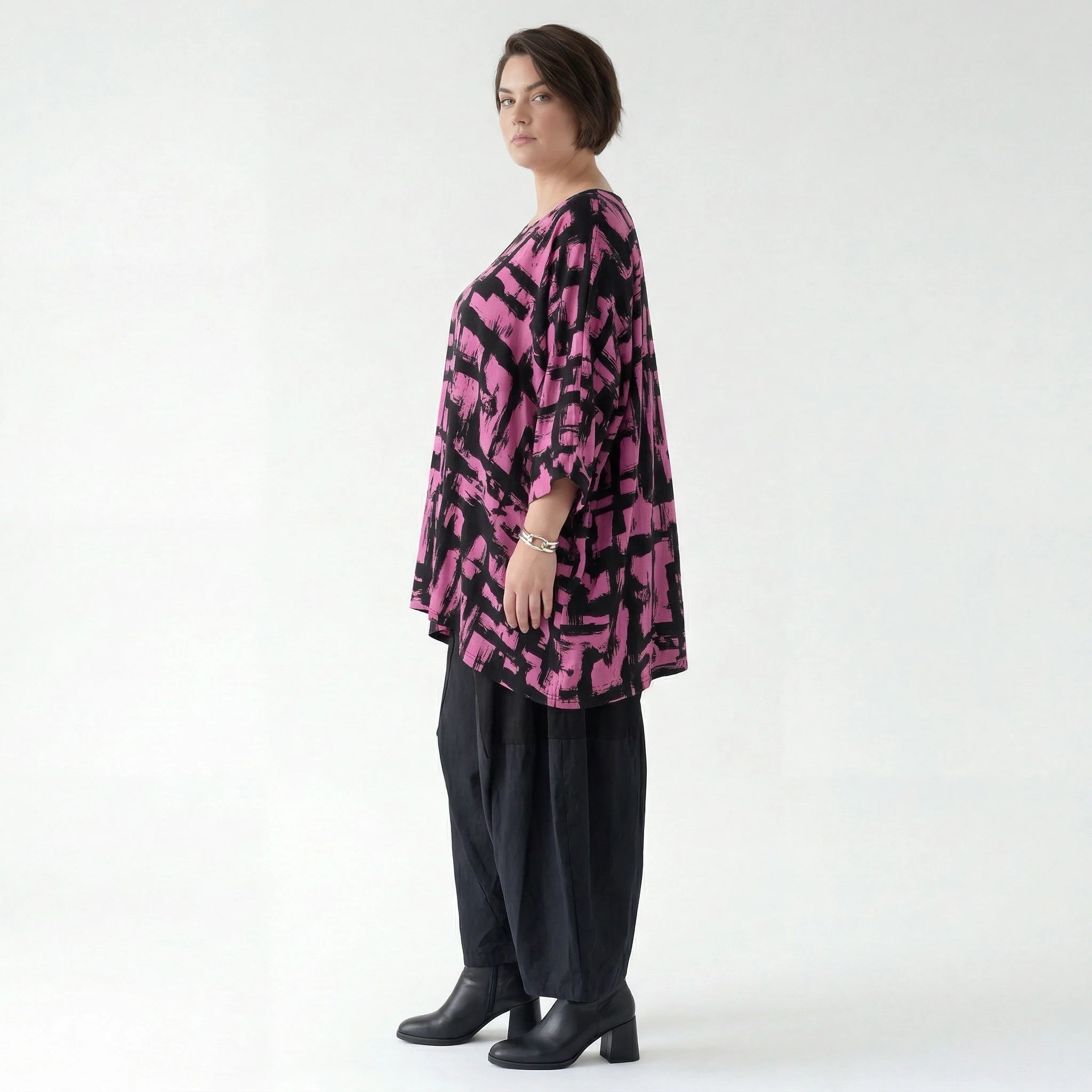 A-Form Bigshirt von AKH Fashion aus Viskose, 1519.07116, Fuchsia/Schwarz, Pinselstrich