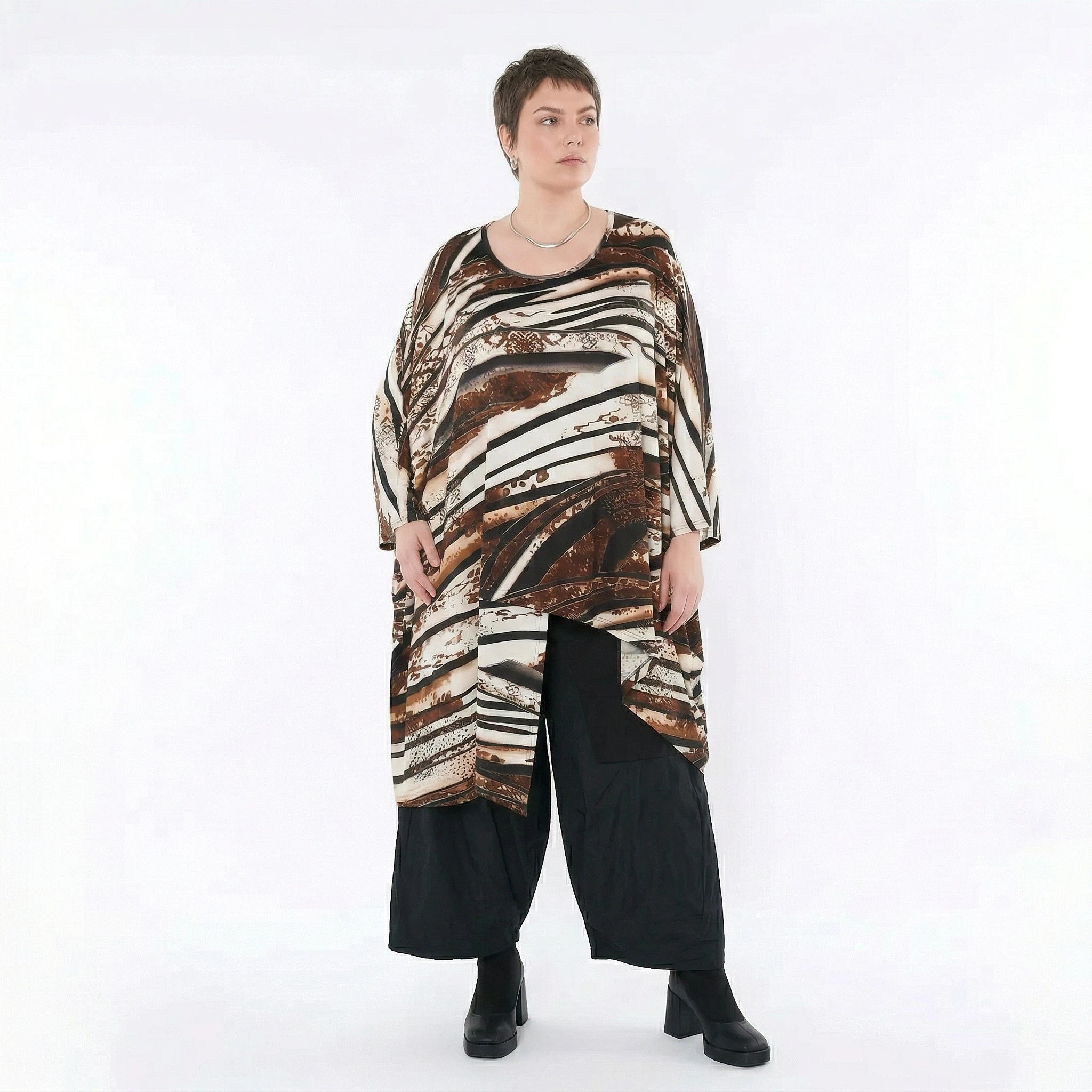 AKH Fashion Bigshirt in asymmetrischer Form, aus Materialmix, 1507133, Schwarz/Braun/Weiß