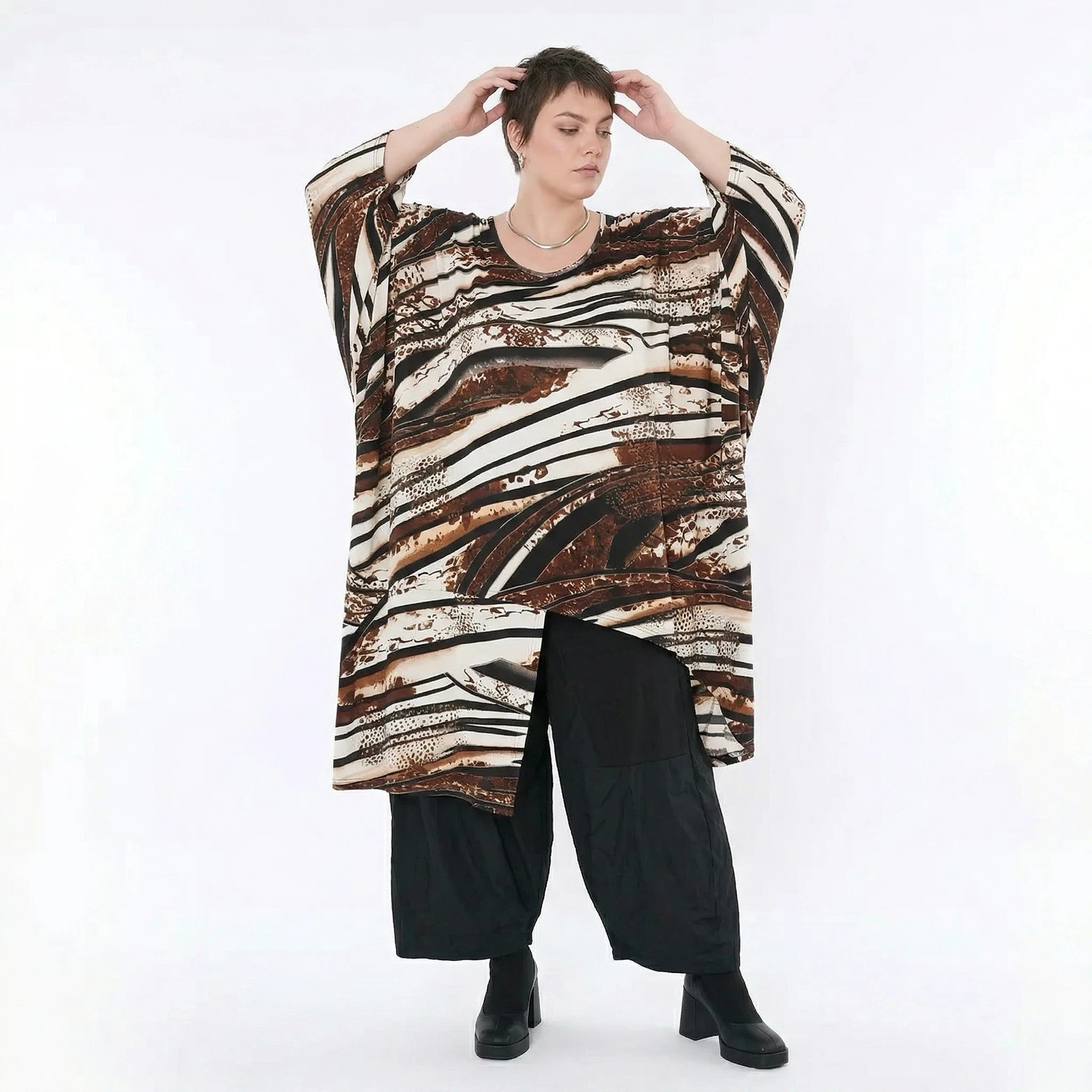 AKH Fashion Bigshirt in asymmetrischer Form, aus Materialmix, 1507133, Schwarz/Braun/Weiß