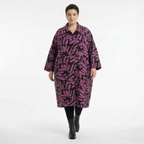 Glockenmantel aus weichem French Terry in Schwarz Fuchsia mit Kringelmuster elegant warm