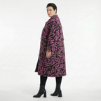 Glockenmantel aus weichem French Terry in Schwarz Fuchsia mit Kringelmuster elegant warm