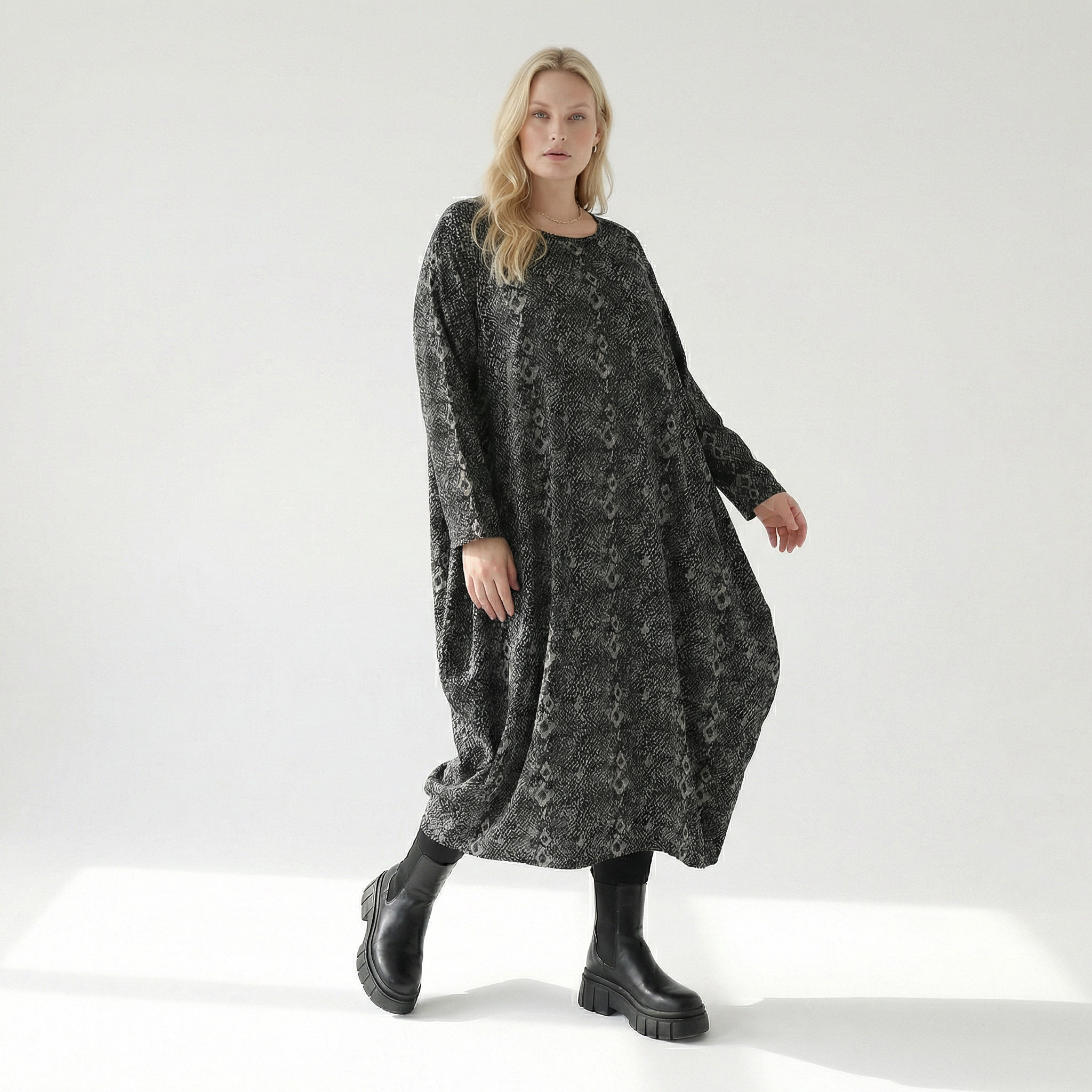  Ballonkleid von AKH Fashion aus Materialmix, 1541.01926, Grau/Schwarz, Reptil, Schick
