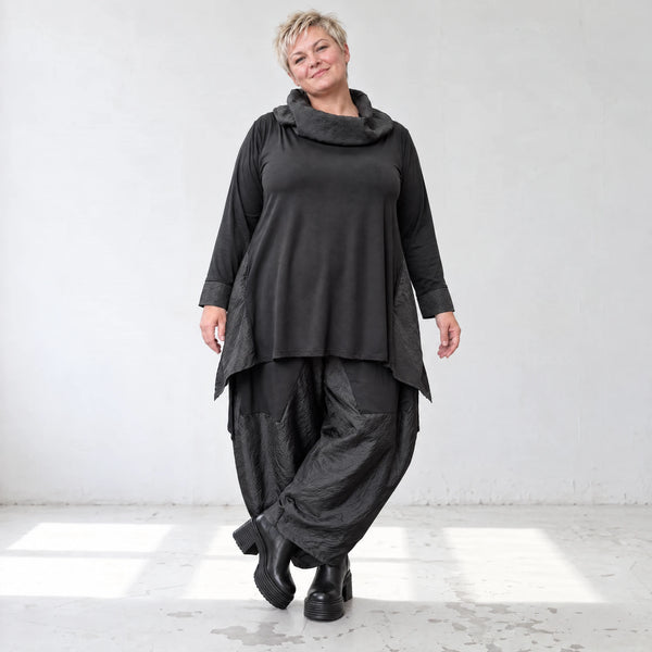 Langarmshirt in A-Form aus Jersey mit Taftdetails Zipfelsaum und seitlichen Schlitzen