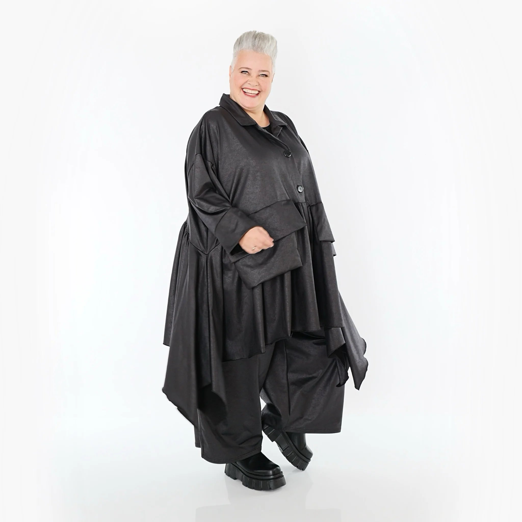  A-Form Jacke von AKH Premium aus Materialmix, P1027.7147, Schwarz, Ausgefallen, Zeitlos