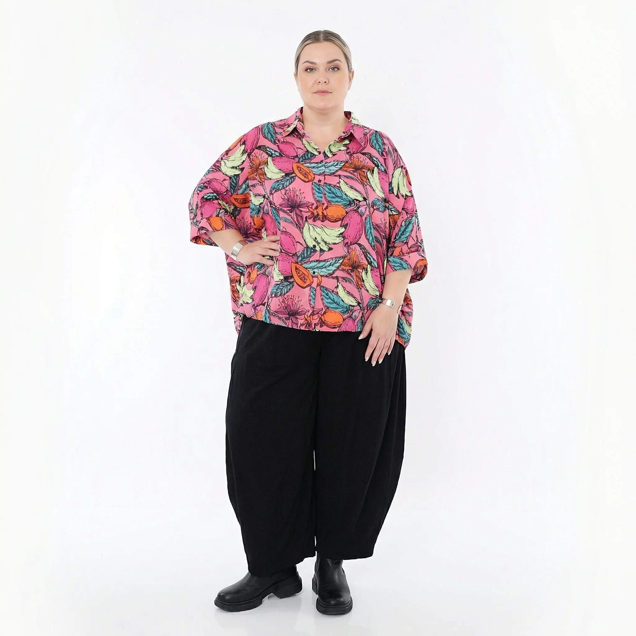 AKH Fashion Bluse in gerundeter Form, aus Baumwolle, 1507.07092, Rosa/Multi, Blumen