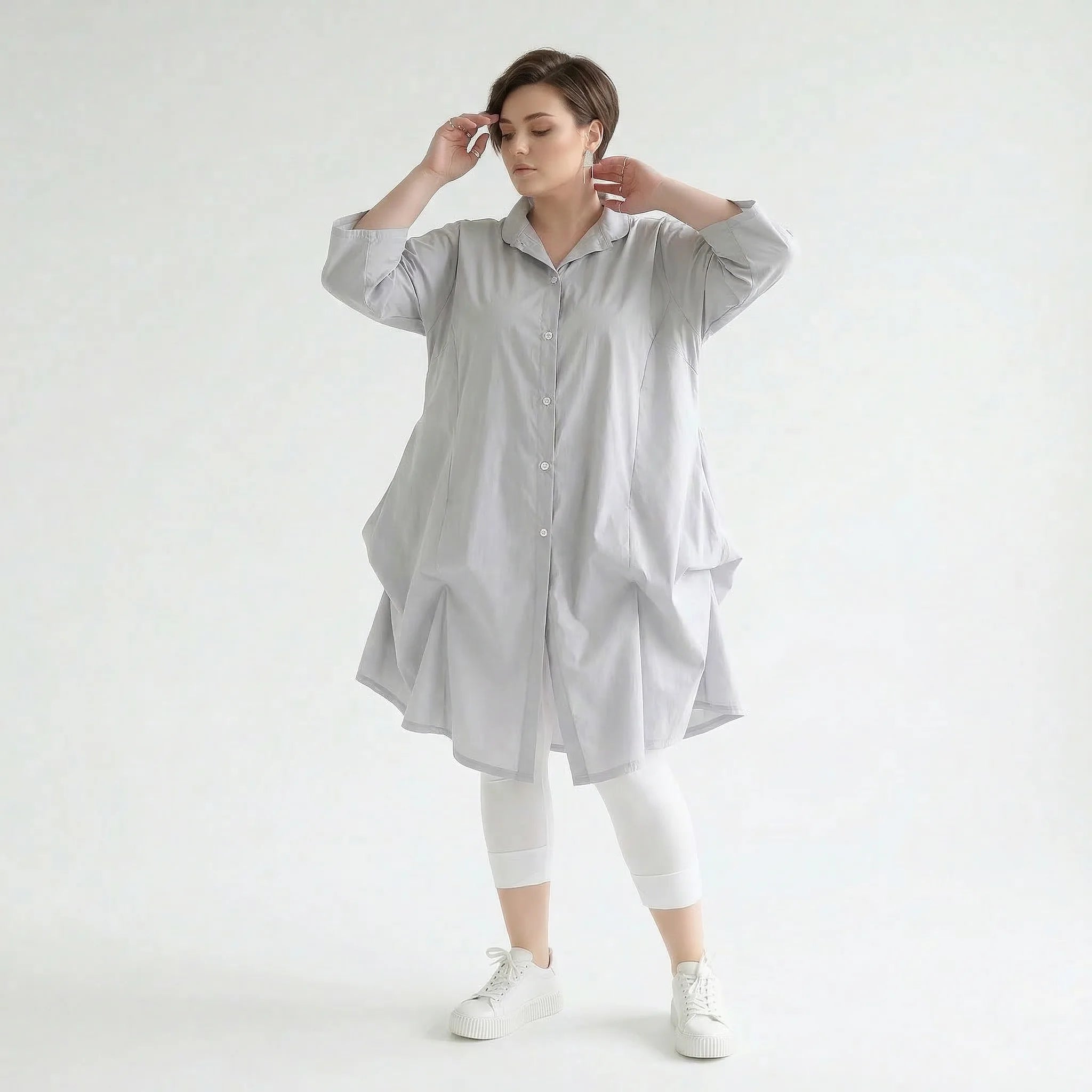 Elegante Glockenform Bluse im lässigen Lagenlook aus feiner, leicht luftiger Popeline, Grau