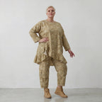Luftiges Oversize Lagenlook Big Shirt in feiner Baumwoll-Popeline mit Batikmuster, Camel