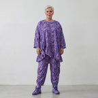 Zartes Oversize Shirt in A-Form aus feiner Baumwolle mit verspieltem Saum und Lagenlook Feeling, Lila