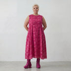 Luftiges Lagenlook Kleid aus feiner Baumwolle in ausgefallener Ballon Form mit Batik Muster, Fuchsia