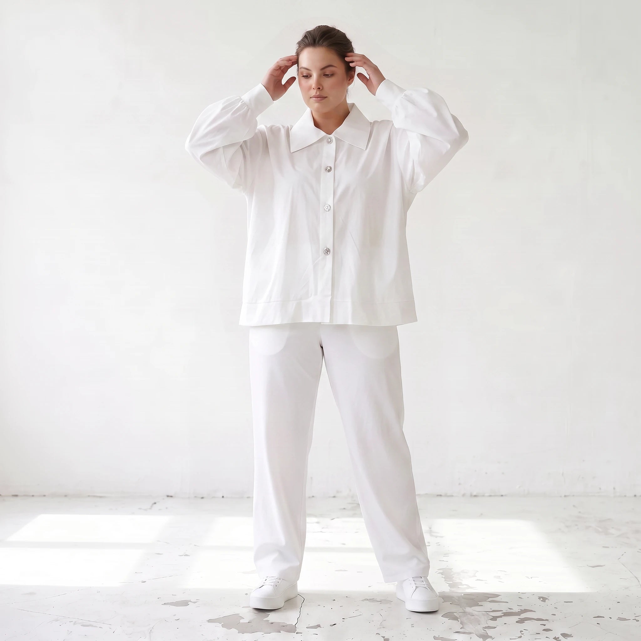 Zeitloser Weißer Blazer im Oversize Lagenlook mit Hemdkragen leger elegant und ausgefallen