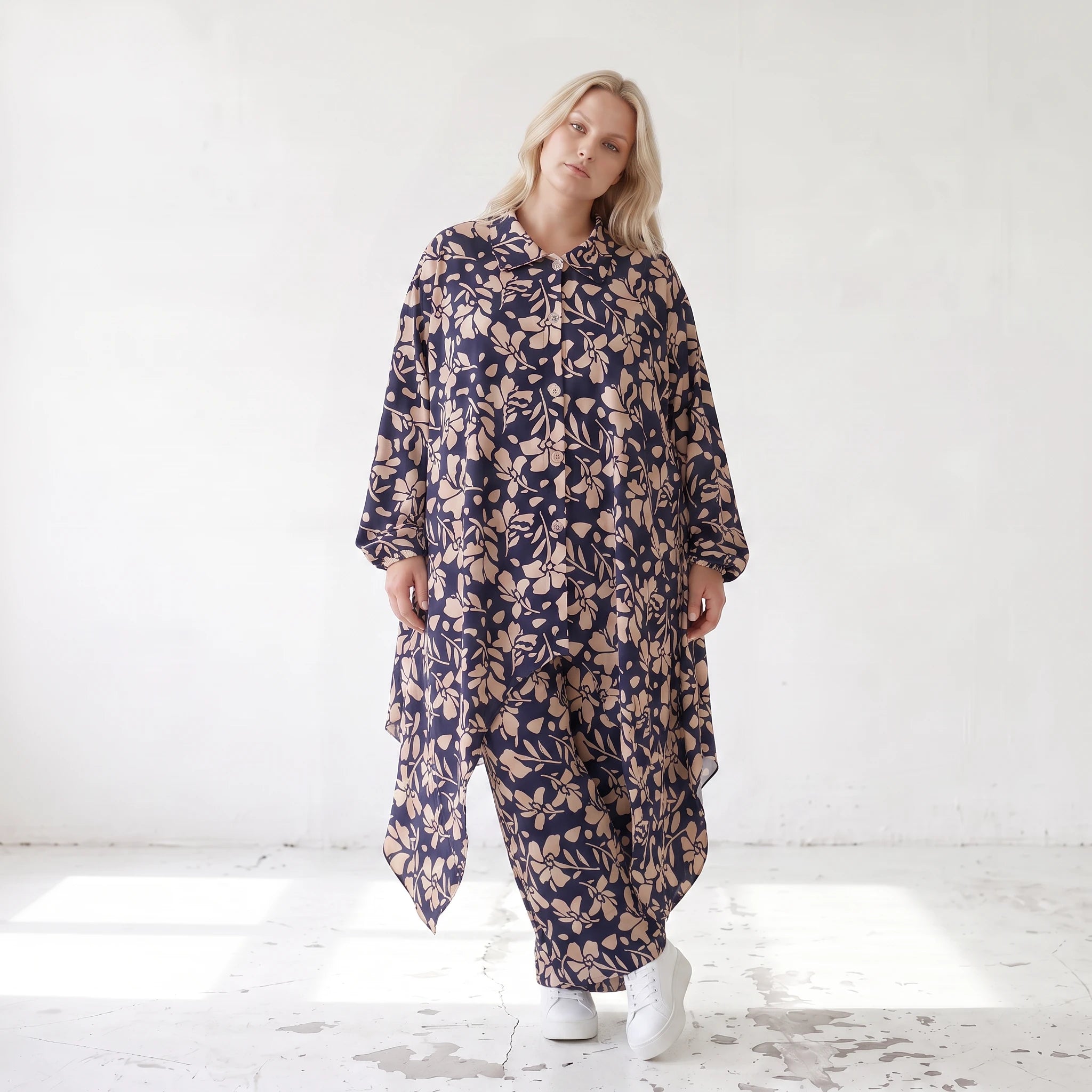 Damen Bluse Lagenlook Viskose Marine/Rose, Zipfelform, Langarm, Knopfleiste, Oversize große Größen – AKH Fashion