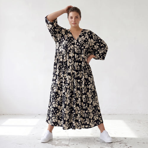 Damen Kleid Lagenlook Viskose Schwarz/Ecru, A-Form, V-Ausschnitt, Oversize große Größen – AKH Fashion