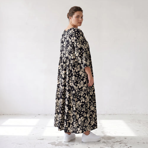 Damen Kleid Lagenlook Viskose Schwarz/Ecru, A-Form, V-Ausschnitt, Oversize große Größen – AKH Fashion