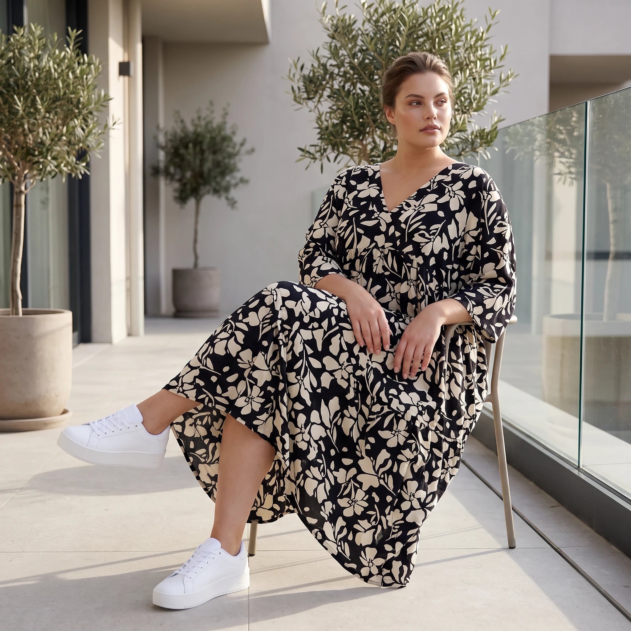 Damen Kleid Lagenlook Viskose Schwarz/Ecru, A-Form, V-Ausschnitt, Oversize große Größen – AKH Fashion