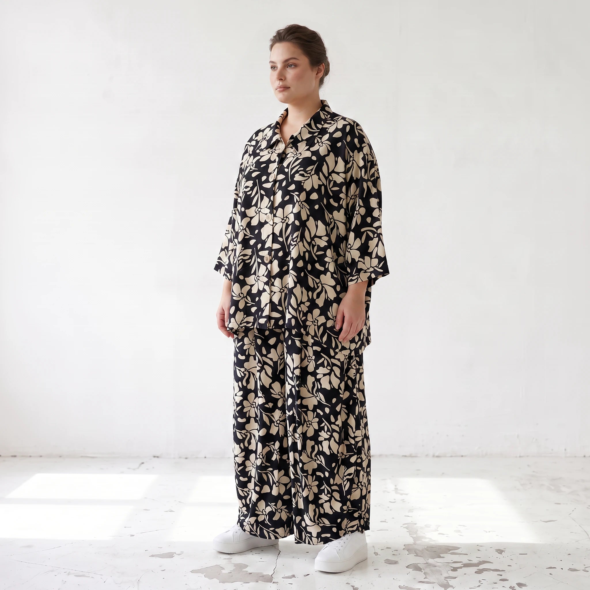 Damen Hose Lagenlook Viskose Schwarz/Ecru, Ballonschnitt, Elastikbund, Oversize große Größen – AKH Fashion