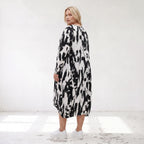 Damen Kleid Lagenlook Baumwolle Schwarz/Weiß, Ballonform, Elastikbund, Oversize große Größen – Funky Diva