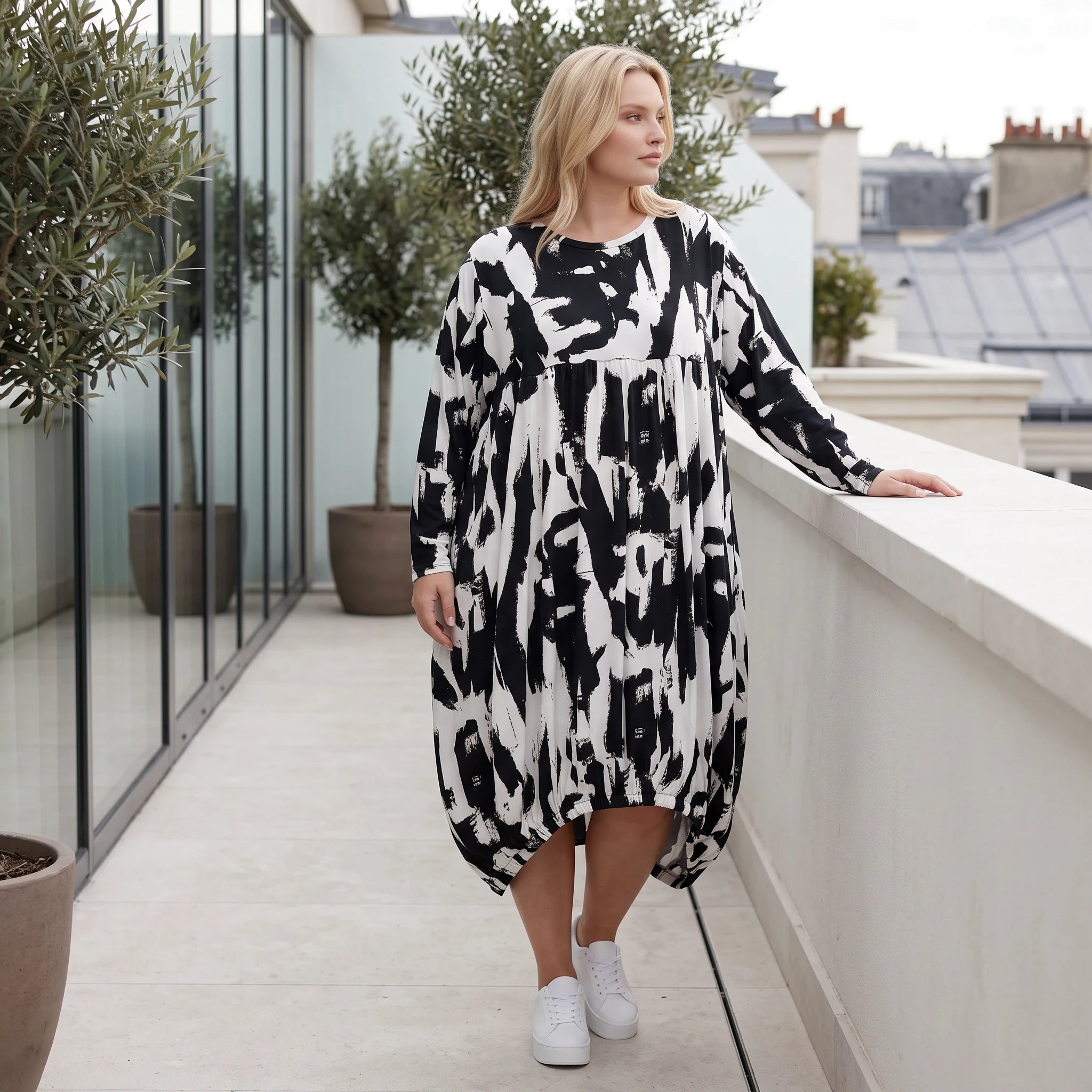 Damen Kleid Lagenlook Baumwolle Schwarz/Weiß, Ballonform, Elastikbund, Oversize große Größen – Funky Diva
