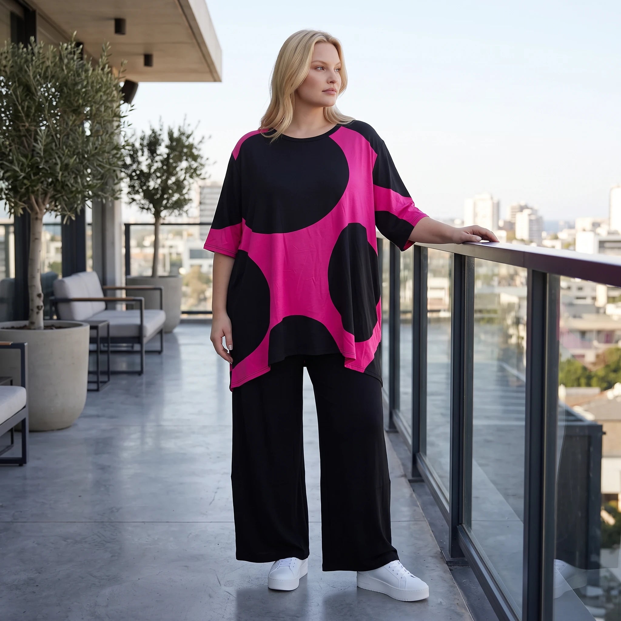Damen Shirt Lagenlook Baumwolle Pink/Schwarz, A-Linie, Punkte, Kurzarm, Seitenschlitze, Oversize große Größen – Funky Diva