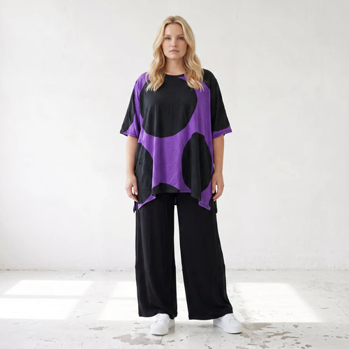 Damen Shirt Lagenlook Baumwolle Lila/Schwarz, A-Linie, Kurzarm, Seitenschlitze, Oversize große Größen – Funky Diva
