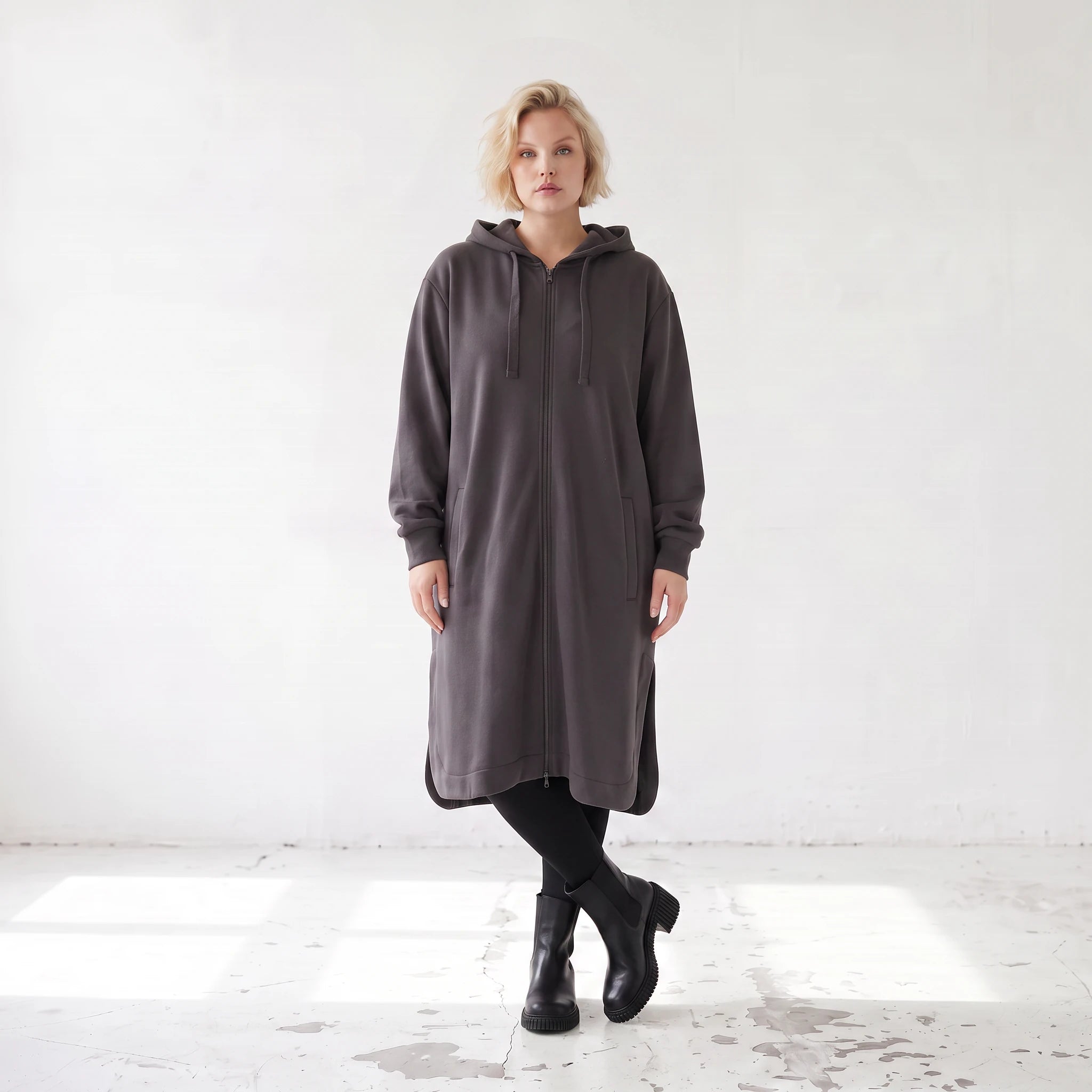Dunkelgraue Kapuzenjacke aus weicher Baumwolle in Fleece French Terry mit Reißverschluss
