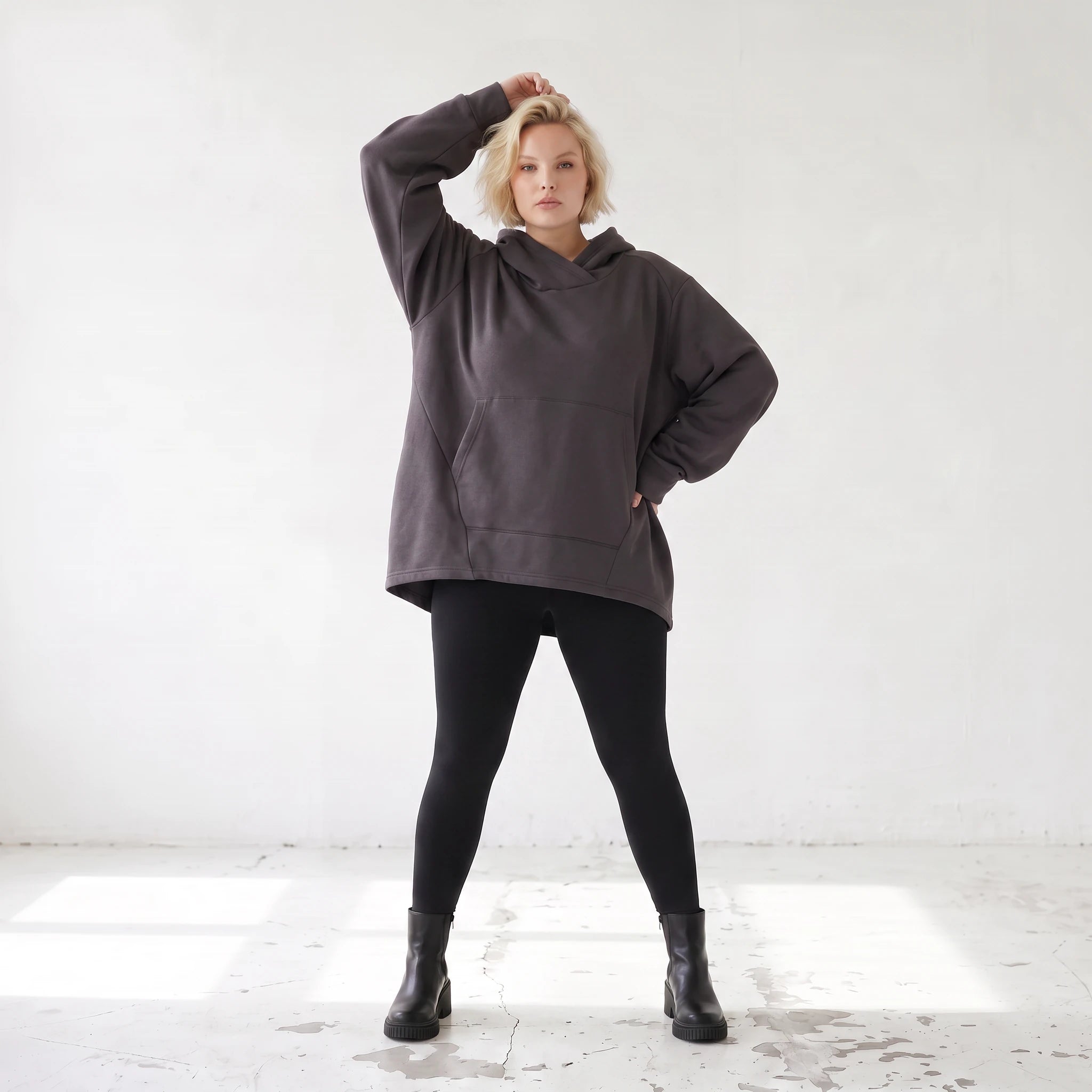 Damen Hoody Lagenlook Baumwolle Dunkelgrau, gerundeter Schnitt, Kängurutasche, Oversize große Größen – Rafay