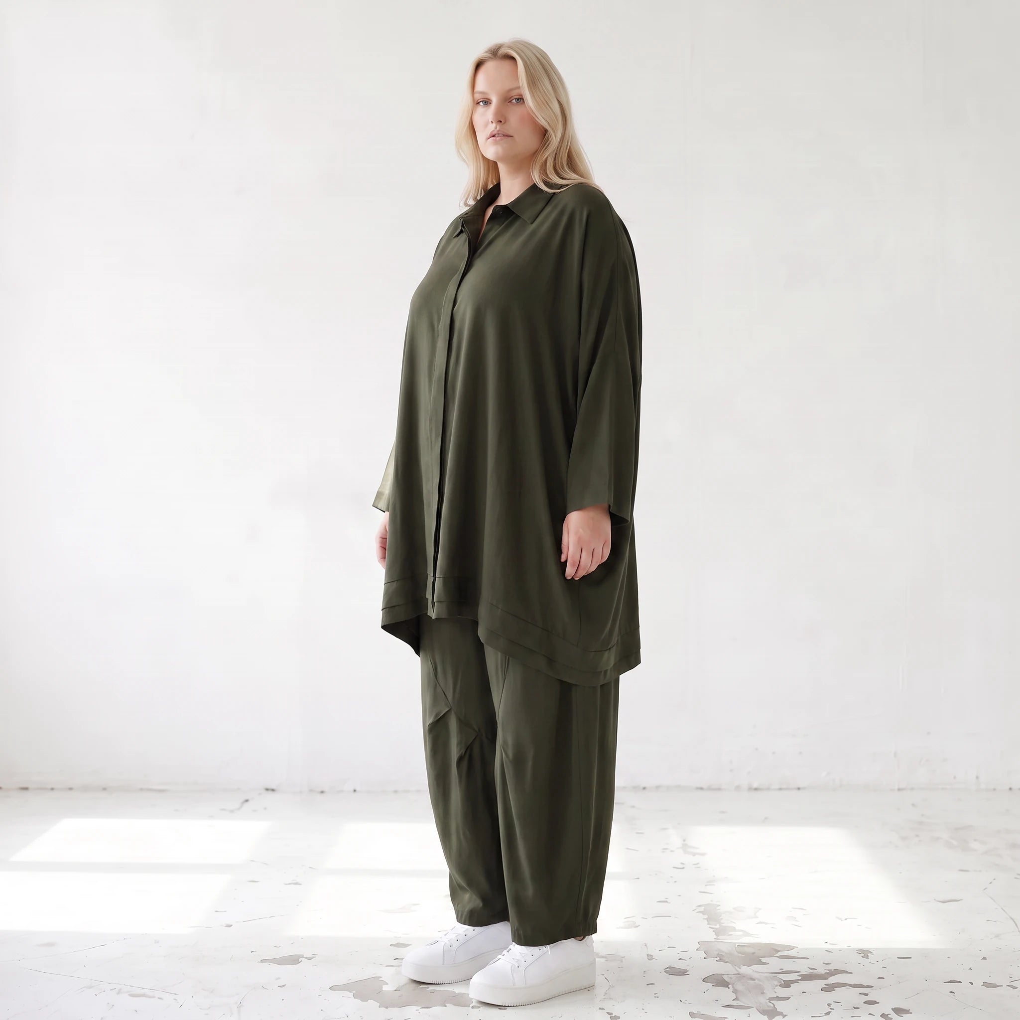 Damen Bluse Lagenlook Lyocell UrbanKhaki, A-Linie, 3/4-Arm, Knopfleiste, Oversize große Größen – AKH Premium