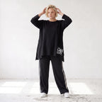 Langarmshirt aus French Terry locker in A-Linie mit Rundhalsausschnitt und Grafik-Print
