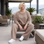 Sweatshirt aus French Terry mit Smileyprint und asymmetrischer Tasche in gerundeter Form
