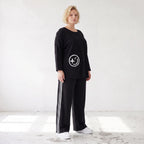Sweatshirt mit Smileyprint und asymmetrischer Tasche aus weichem French Terry Rundhals