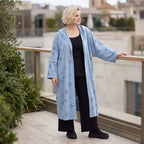 Jeansblauer Kapuzencardigan aus Baumwolljersey mit Elasthan mit lockerem geradem Schnitt