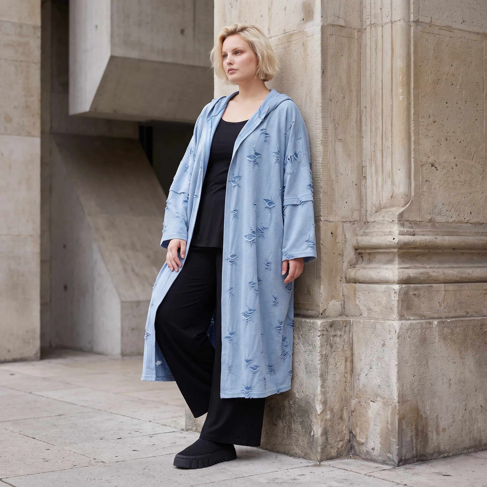 Jeansblauer Kapuzencardigan aus Baumwolljersey mit Elasthan mit lockerem geradem Schnitt