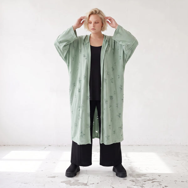 Cardigan in Pistaziengrün mit Kapuze aus weichem Jersey gerade geschnitten offen tragbar