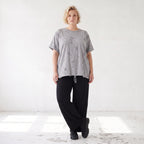 Graues Shirt im Destroyedlook aus weichem Jersey mit Rundhalsausschnitt geradem Schnitt