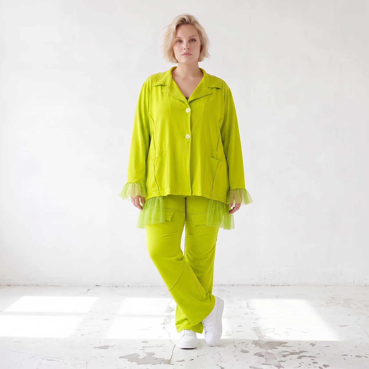 Limette Travellerbluse in A-Linie mit Hemdkragen locker fallend formstabil bequem sanft
