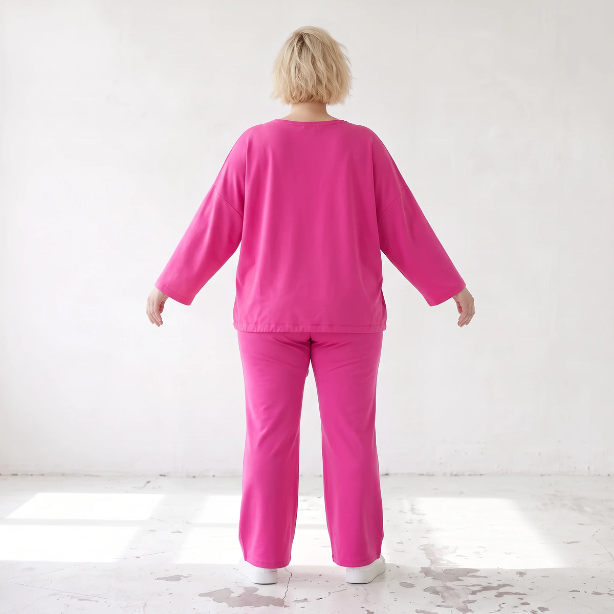 Langarmshirt in Fuchsia aus Travellerstoff mit Stretch kastig geschnitten mit Tunnelzug