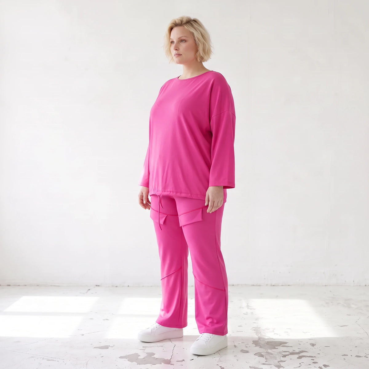 Langarmshirt in Fuchsia aus Travellerstoff mit Stretch kastig geschnitten mit Tunnelzug
