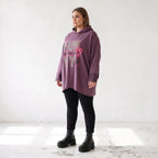 Fliederner Kapuzenpullover mit Leoprint aus French Terry mit Stretch und Seitentaschen