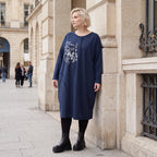Kleid in verwaschenem Blau aus French Terry mit Ballonform Rundhals und Seitentaschen