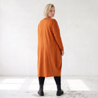 Rostbraunes Ballonkleid aus French Terry mit Stretch und Faltennaht in lässiger Form