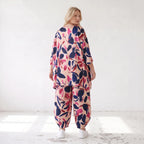 Satinshirt in Rose/Blau/Pink mit floralem Print in A-Linie fließend und weich fallend