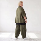 Khaki Lyocellbluse aus weichem Twill mit Hemdkragen gerundetem Schnitt und 3/4-Arm