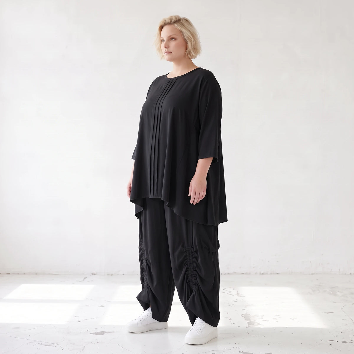 Lyocellshirt in A-Linie mit Biesenmuster zipfeligem Saum und 3/4-Arm weich fallend locker